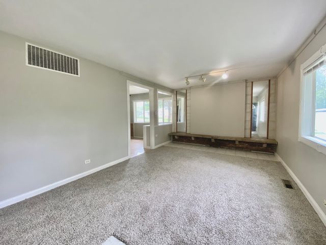 456 TOMAHAWK Street, Park Forest, IL 60466