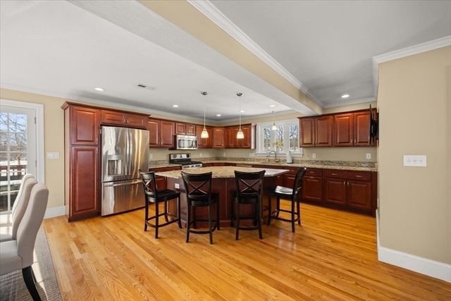 148 Chard St, Weymouth, MA 02189