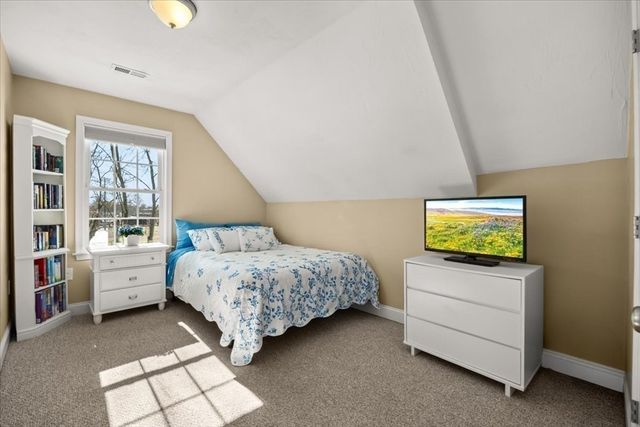 148 Chard St, Weymouth, MA 02189