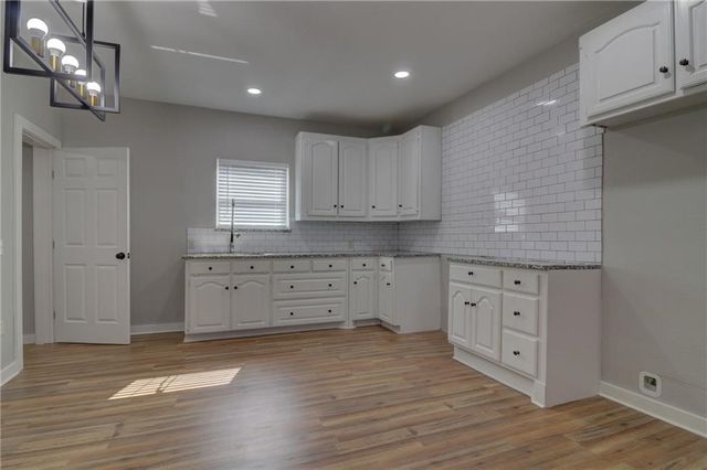 153 E Norway Street, Walnut Springs, TX 76690