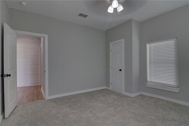 153 E Norway Street, Walnut Springs, TX 76690