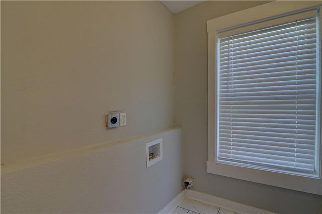 153 E Norway Street, Walnut Springs, TX 76690