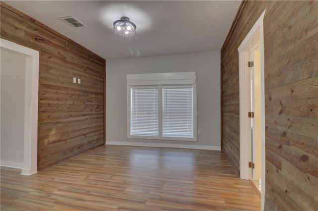 153 E Norway Street, Walnut Springs, TX 76690