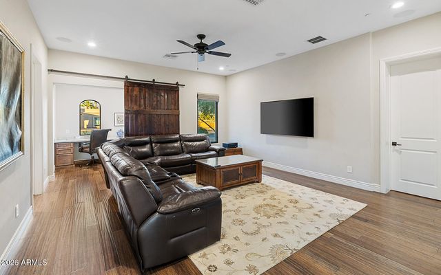 6119 E Gold Dust Avenue, Paradise Valley, AZ 85253