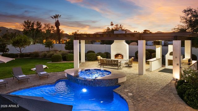 6119 E Gold Dust Avenue, Paradise Valley, AZ 85253