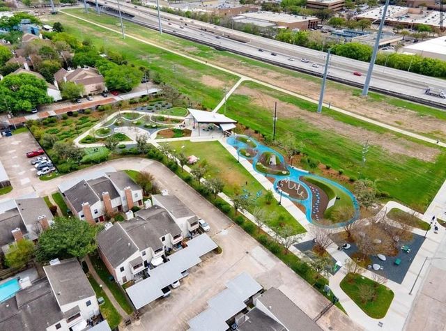 3900 Woodchase Drive 163, Houston, TX 77042