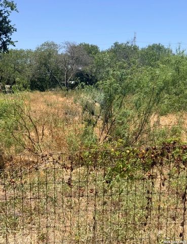343 MENEFEE BLVD, San Antonio, TX 78207