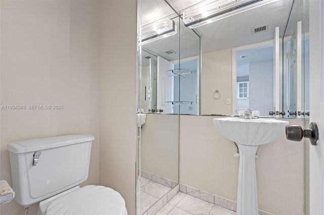 2801 NE 183rd Street 510W, Aventura, FL 33160