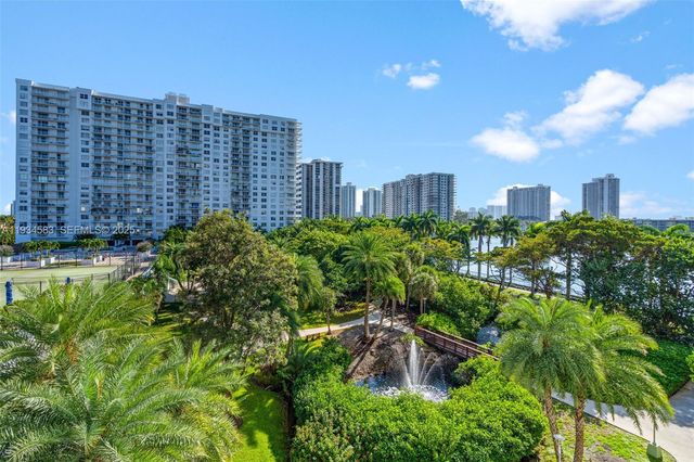 2801 NE 183rd Street 510W, Aventura, FL 33160