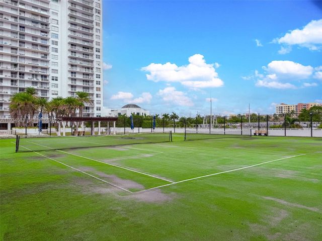 2801 NE 183rd Street 510W, Aventura, FL 33160