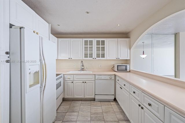 2801 NE 183rd Street 510W, Aventura, FL 33160