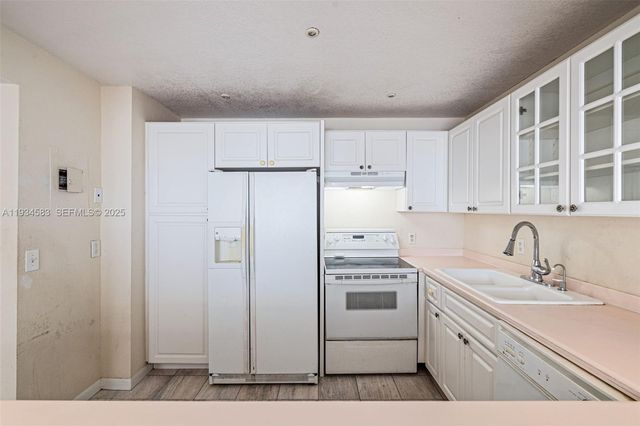 2801 NE 183rd Street 510W, Aventura, FL 33160