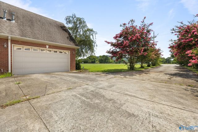 4141 Old Highway 431, Owens Cross Roads, AL 35763