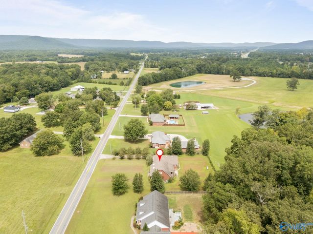 4141 Old Highway 431, Owens Cross Roads, AL 35763