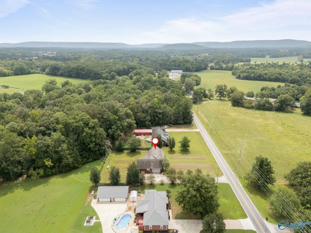 4141 Old Highway 431, Owens Cross Roads, AL 35763