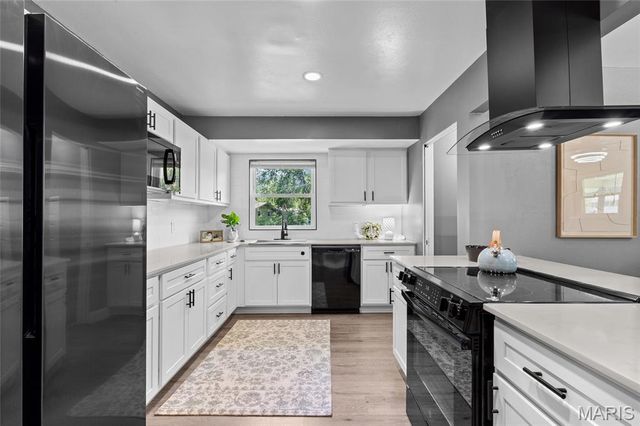 506 Dornoch Drive, St Louis, MO 63137