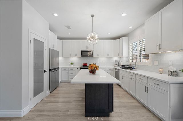 17889 Orangewood Lane, Riverside, CA 92503
