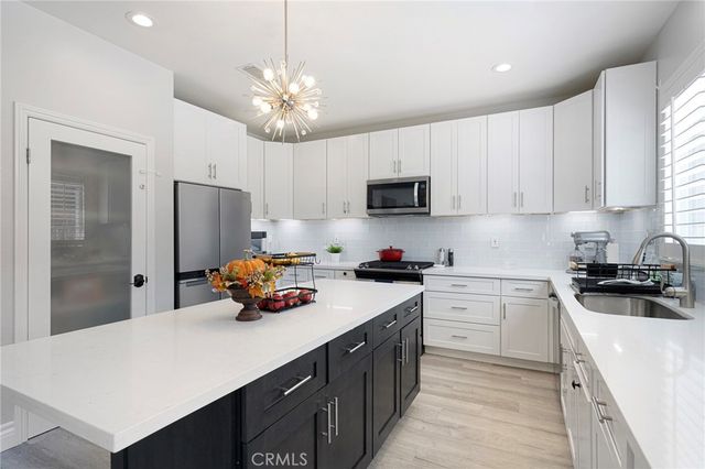 17889 Orangewood Lane, Riverside, CA 92503