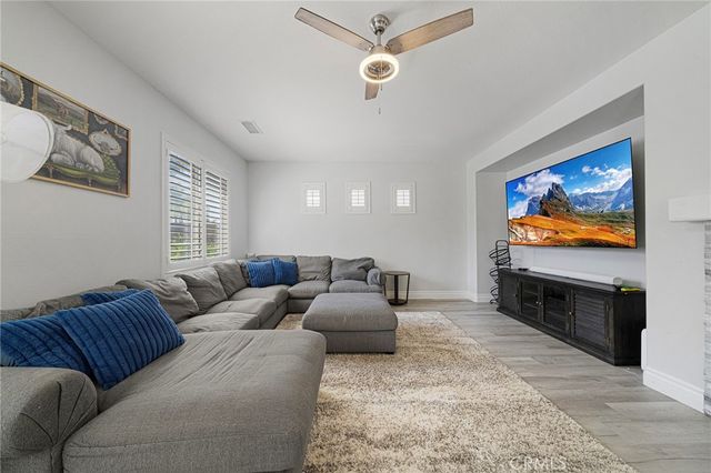 17889 Orangewood Lane, Riverside, CA 92503