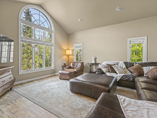 11575 Aberdeen Road, Belvidere, IL 61008