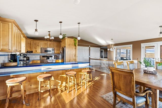 10 Windmill Lane, Wilsall, MT 59086