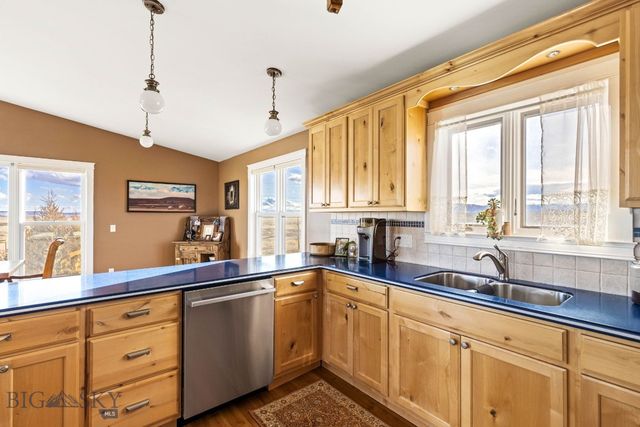 10 Windmill Lane, Wilsall, MT 59086