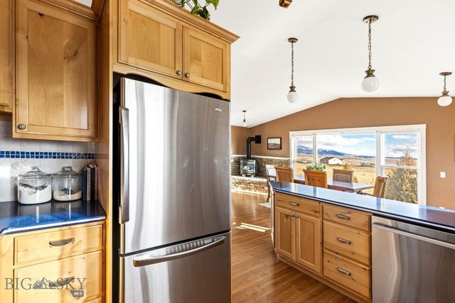 10 Windmill Lane, Wilsall, MT 59086