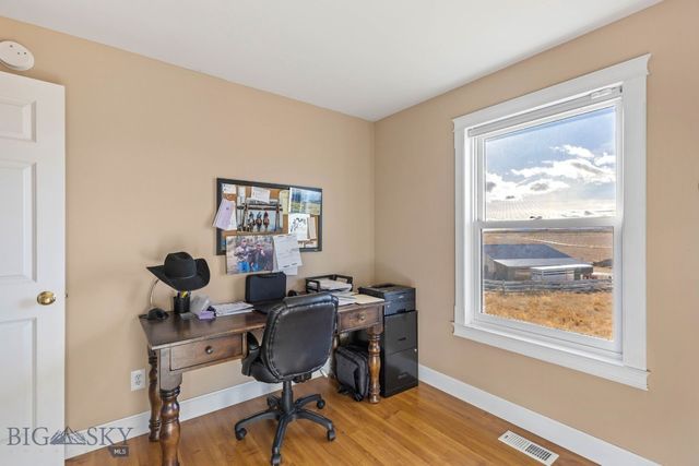 10 Windmill Lane, Wilsall, MT 59086