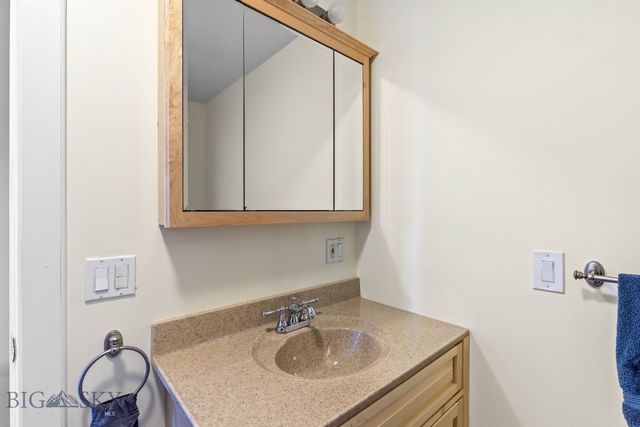 10 Windmill Lane, Wilsall, MT 59086