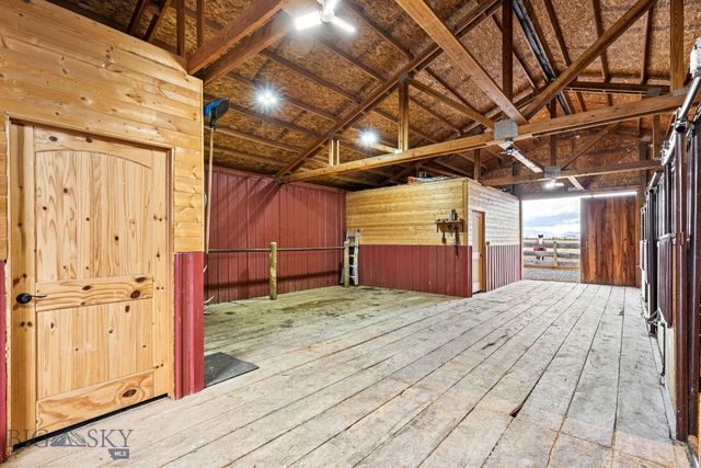 10 Windmill Lane, Wilsall, MT 59086