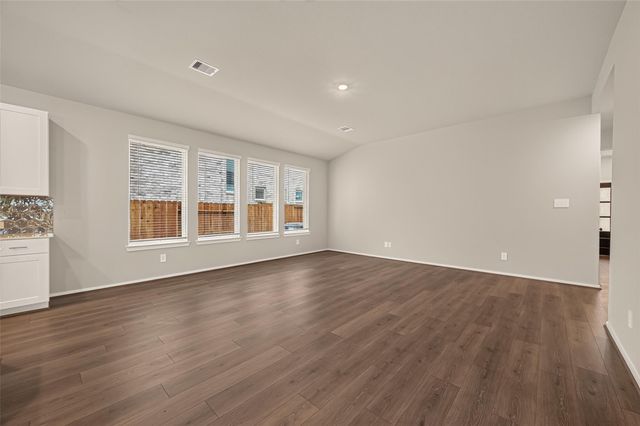 5105 Redbud Valley Dr, Pearland, TX 77584