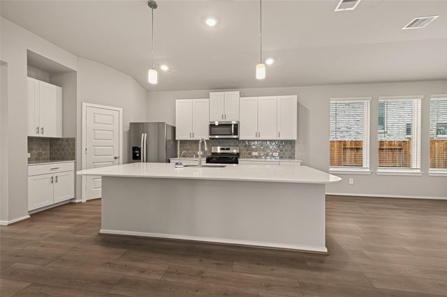 5105 Redbud Valley Dr, Pearland, TX 77584