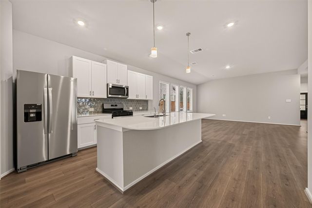 5105 Redbud Valley Dr, Pearland, TX 77584