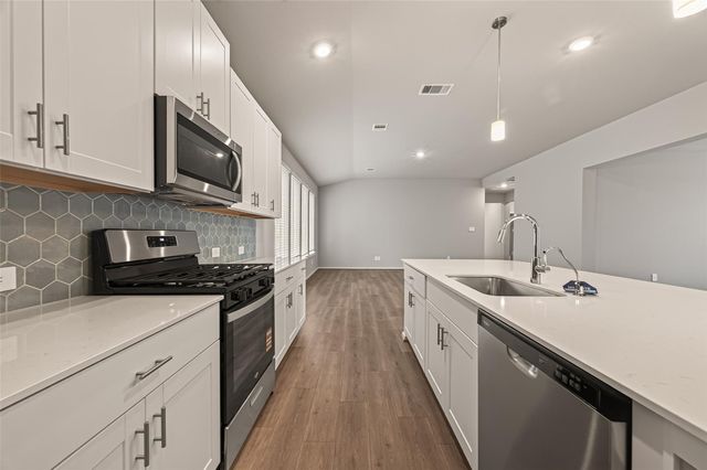 5105 Redbud Valley Dr, Pearland, TX 77584