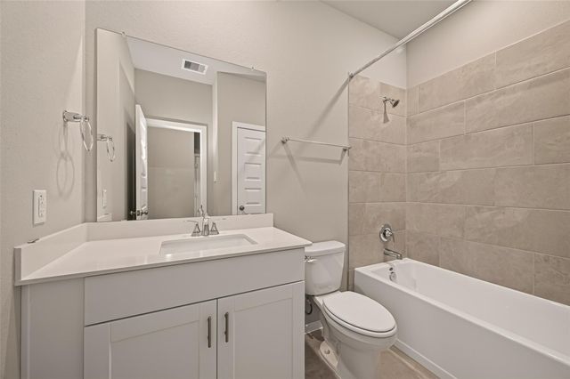 5105 Redbud Valley Dr, Pearland, TX 77584