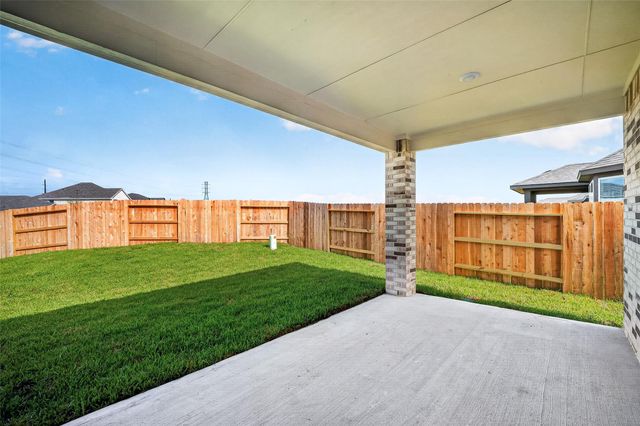 5105 Redbud Valley Dr, Pearland, TX 77584