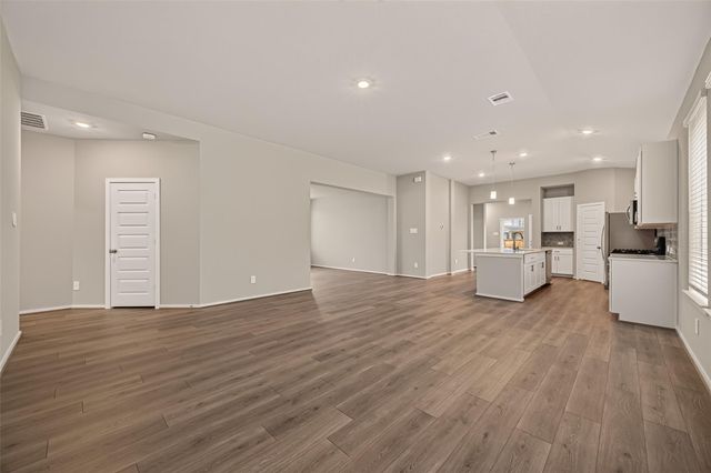 5105 Redbud Valley Dr, Pearland, TX 77584