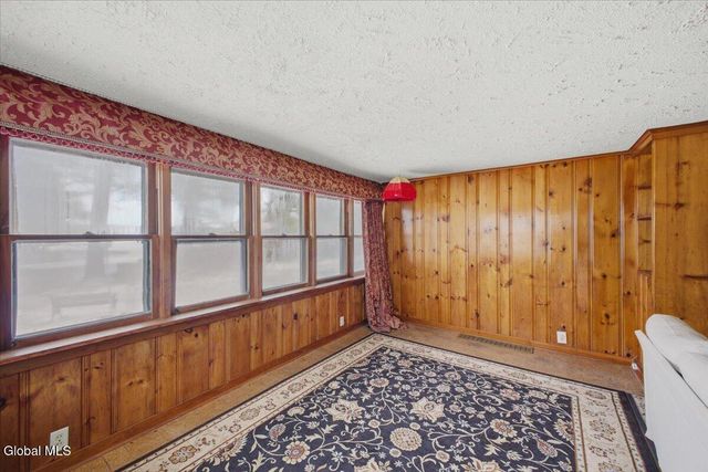 5518 Crooked Street, Galway, NY 12025