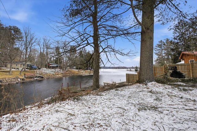 5518 Crooked Street, Galway, NY 12025