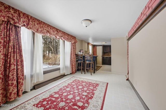 5518 Crooked Street, Galway, NY 12025