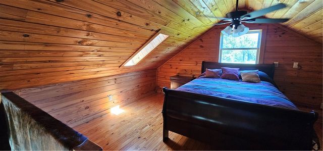 29 County Road 240, Eureka Springs, AR 72632