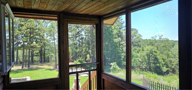 29 County Road 240, Eureka Springs, AR 72632