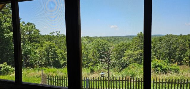 29 County Road 240, Eureka Springs, AR 72632
