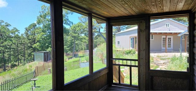 29 County Road 240, Eureka Springs, AR 72632