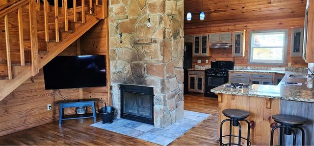 29 County Road 240, Eureka Springs, AR 72632