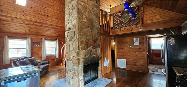 29 County Road 240, Eureka Springs, AR 72632