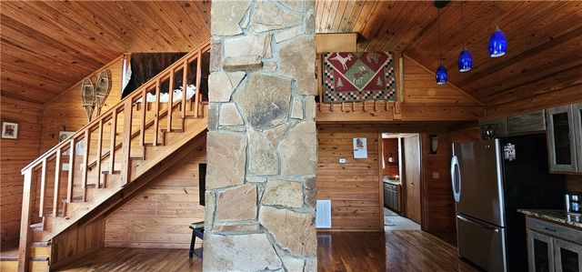 29 County Road 240, Eureka Springs, AR 72632