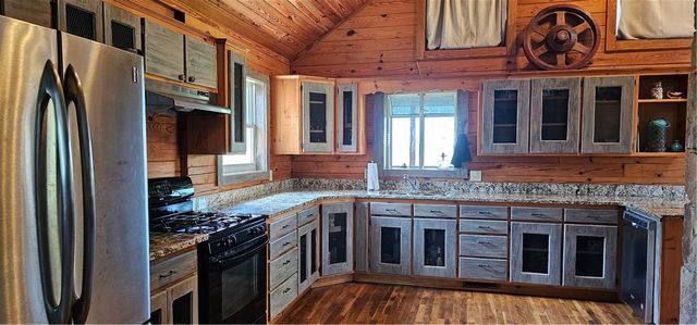 29 County Road 240, Eureka Springs, AR 72632
