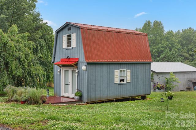 2409 US 70 Highway W, Morganton, NC 28655