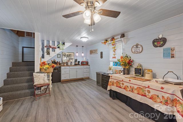 2409 US 70 Highway W, Morganton, NC 28655